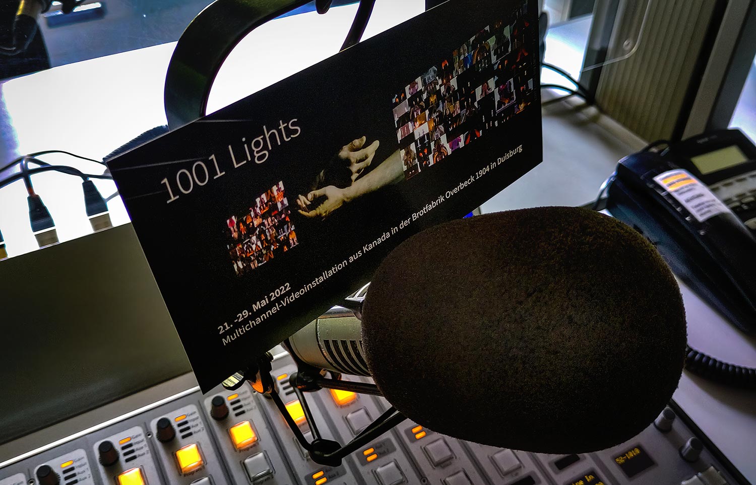 1001 Lights / Multichannel-Videoinstallation